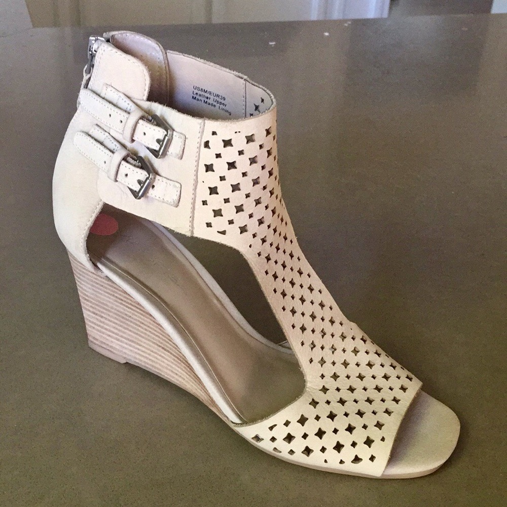 Via Spiga T-Strap Heels